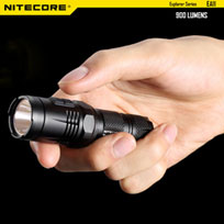 NITECORE EA11 900 Lumens lampe torche mini