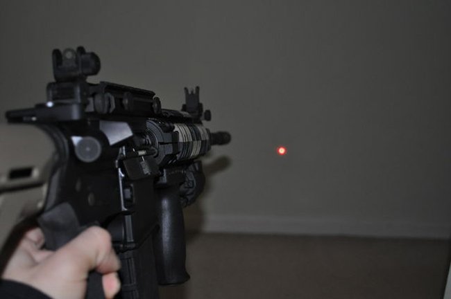 Ayaaa Viseur Laser Rouge Testeur de tir Laser Bombe d'entraînement Laser  Rouge Longue Vue Conique de 9 mm Entraînement au tir simulé Instrument Laser  d'étalonnage Infrarouge : : Sports et Loisirs