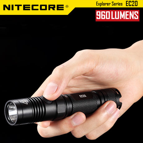 NITECORE EC20 960 Lumens lampe torche très portable